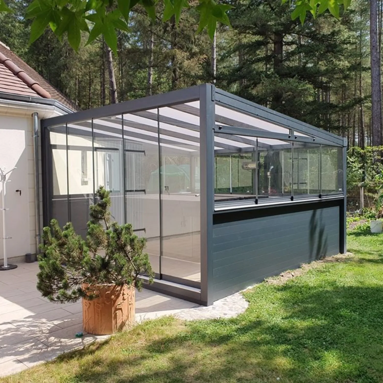 Abri terrasse toit en verre